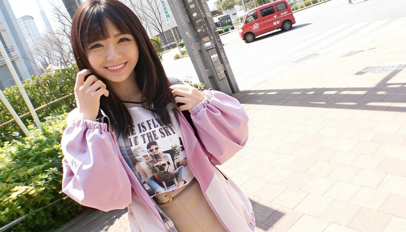 【素人ナンパ】人見知りな女子大生がテント取材で距離を縮める制服コスプレと密着展開【女子大生】